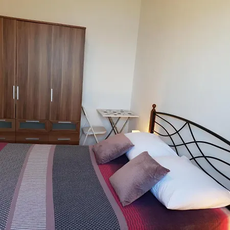 Sum Mora Kanica Apartamento Sevid